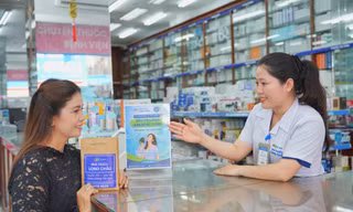 Long Châu và AstraZeneca nâng tầm hợp tác chiến lược về trụ cột thuốc hiếm, liệu pháp thế hệ mới