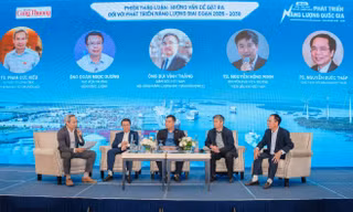 Huy động nguồn lực tài chính cho chuyển dịch năng lượng: Thách thức và cơ hội