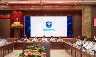 Hà Nội 'chấm điểm' cán bộ trên nền tảng HanoiWork