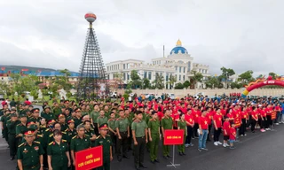 GreenDragon City sôi động ‘Cùng Việt Nam tiến bước’