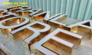 Khám phá quy trình gia công chữ nổi inox hiện đại tại Trương Gia Thiện