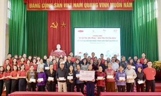 Dai-ichi Life Việt Nam chi 3,8 tỷ hỗ trợ người dân tái thiết cuộc sống sau thiên tai