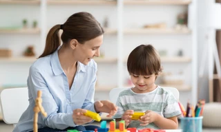 Trẻ có nhu cầu giáo dục đặc biệt cần một môi trường như thế nào?