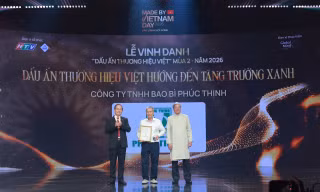 Bao bì Phúc Thịnh lần thứ 2 được vinh danh ‘Dấu ấn thương hiệu Việt hướng đến tăng trưởng xanh’