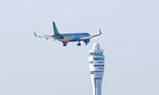 Cận cảnh chuyến bay đầu tiên của Bamboo Airways đến sân bay Long Thành