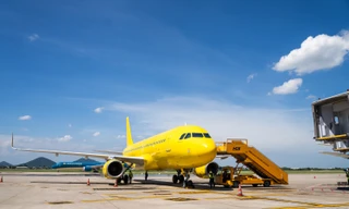 Hãng bay của Bầu Hiển triển khai chương trình chuyên chở yêu thương hướng về vùng lũ