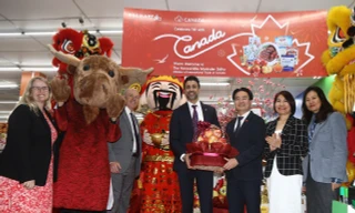 Bộ trưởng Bộ Thương mại Quốc tế Canada thăm siêu thị BRGMart Phạm Ngọc Thạch