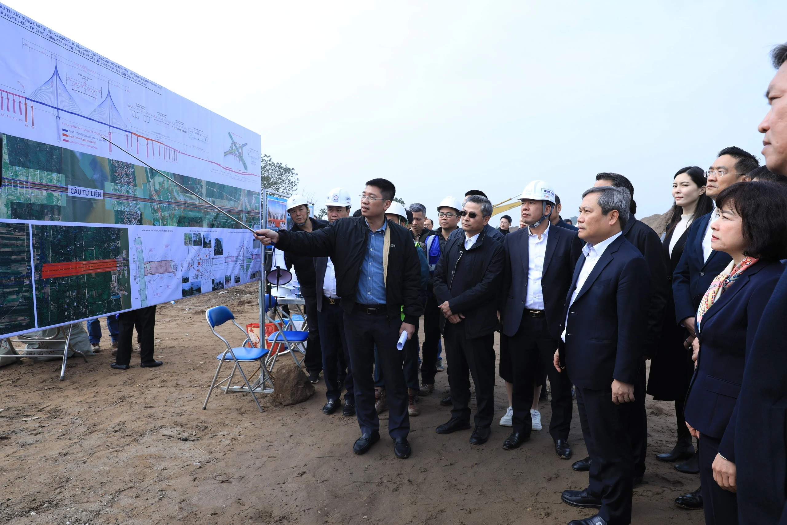 Chủ tịch Hà Nội Vũ Đại Thắng thăm công trường, kiểm tra tiến độ dự án trọng điểm dịp Tết