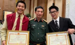 Diễn viên 'Mưa đỏ' nhận bằng khen của Bộ Quốc phòng
