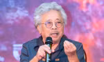 Tiểu thuyết 'Mưa đỏ' cháy hàng, in không kịp bán