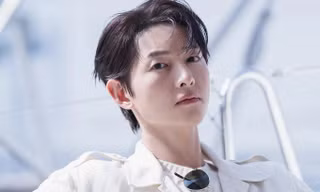 Song Joong Ki bỏ đi khi nhắc tên Song Hye Kyo