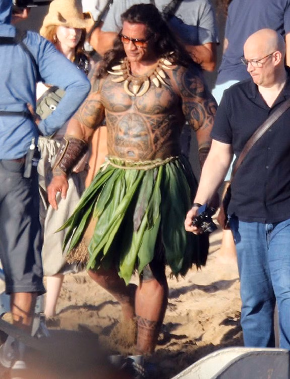 dwayne-johnson-the-rock-moana-112124-2-a190054a4f6341a6b39858829ab0fcb4.jpg