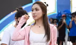 Hòa Minzy khuấy động tổng duyệt concert Thanh xuân