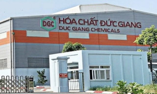 Thị trường 'đỏ rực', cổ phiếu Hóa chất Đức Giang đắt hàng