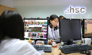 Công ty chứng khoán: Nơi lãi lớn, chỗ 'thua' trên đỉnh