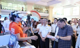 Chuyển đổi số lấy người nộp thuế làm trung tâm phục vụ