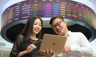 1,4 tỷ USD đổ vào thị trường, chứng khoán vẫn rớt khỏi đỉnh lịch sử