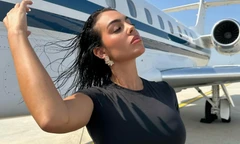 Bức ảnh toát ra mùi tiền của Ronaldo và bạn gái