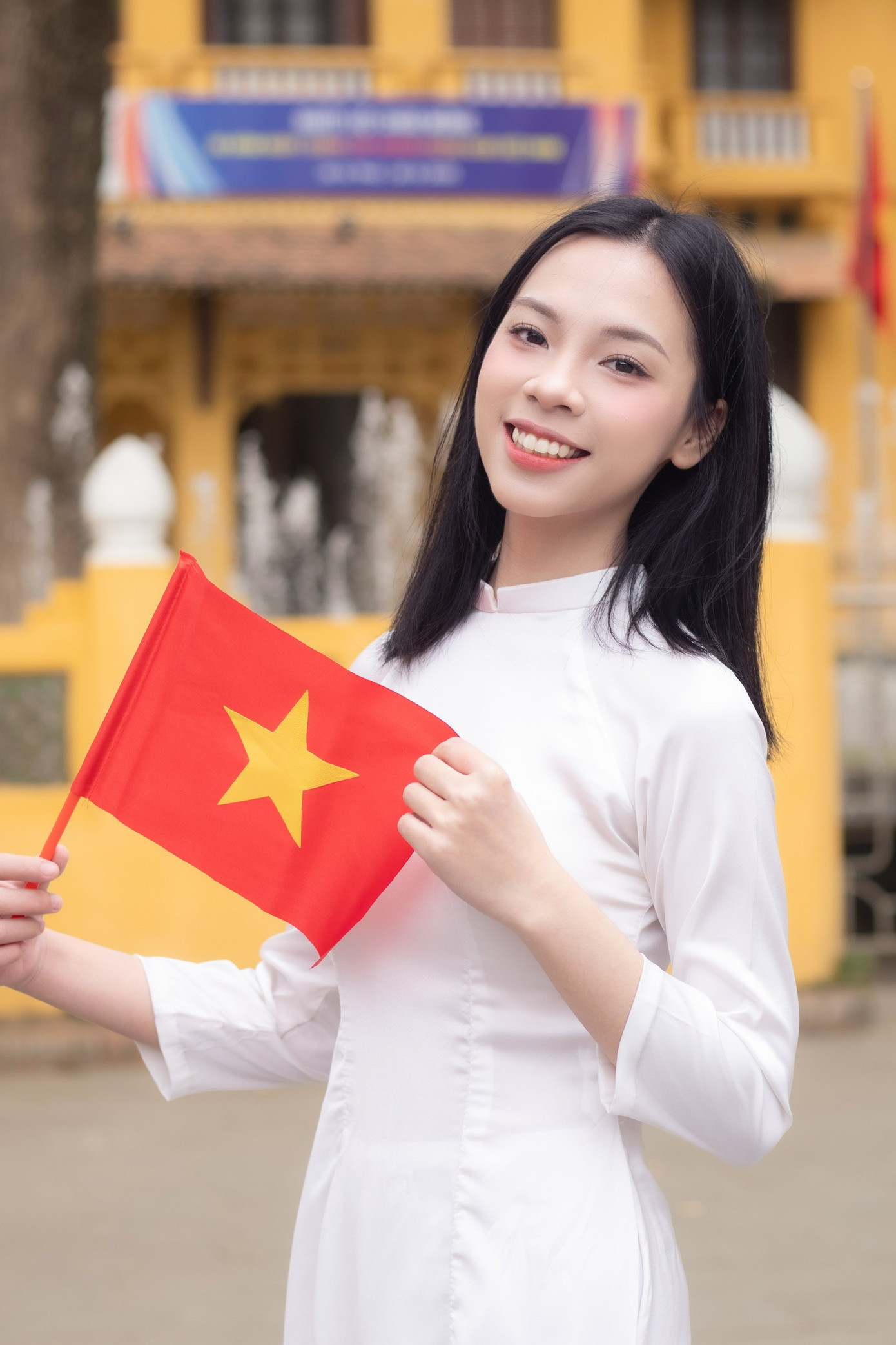 Vương Thị Cẩm Tú (sinh năm 2004) là sinh viên năm cuối Đại học Kinh tế Quốc dân. img-1618.jpg