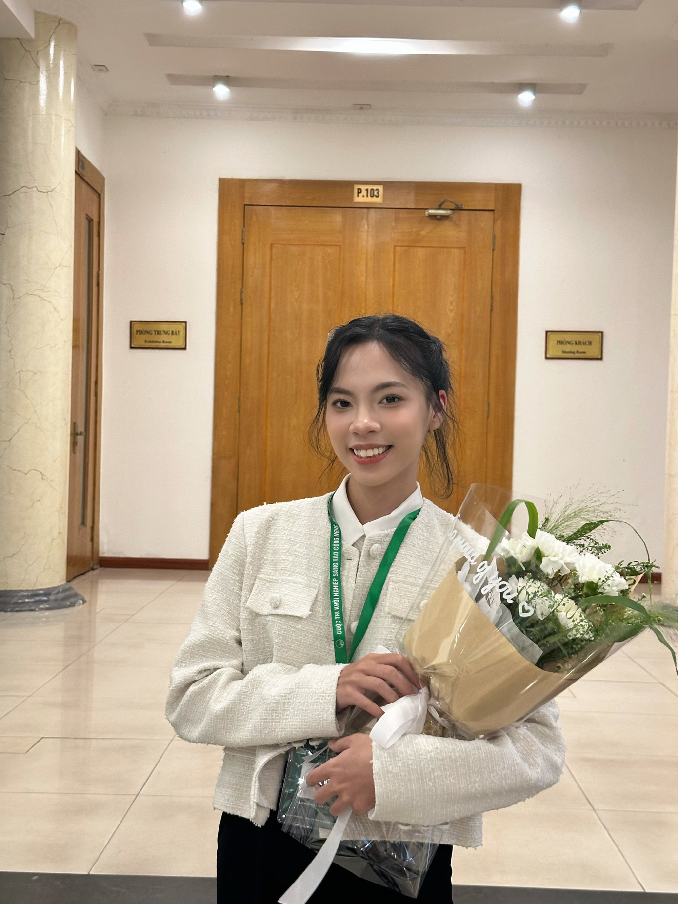 Vương Thị Cẩm Tú (sinh năm 2004) sinh viên Đại học Kinh tế Quốc dân. img-3434.jpg