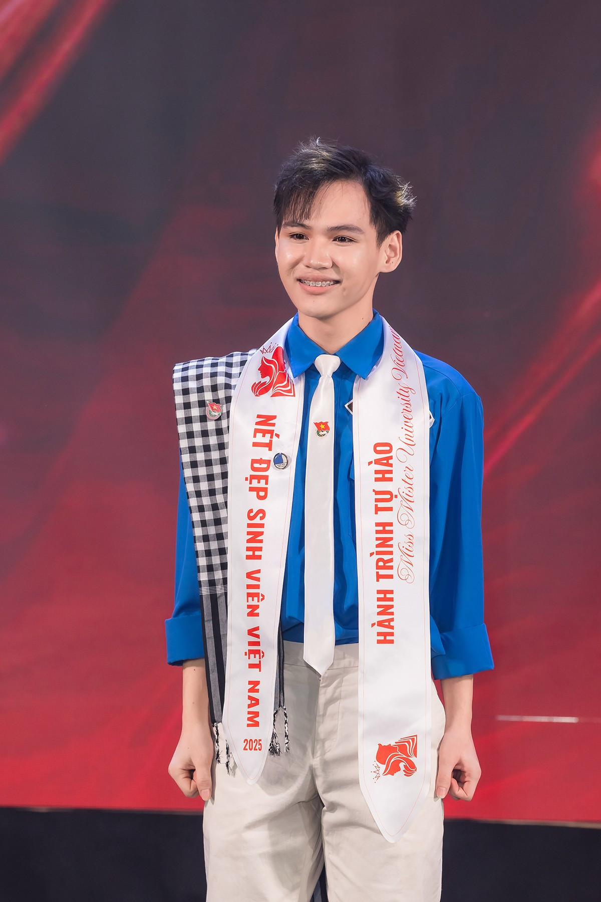 giai-vang-net-dep-sinh-vien-truyen-cam-hung-2025-giai-bac-net-dep-sinh-vien-vi-cong-dong-2025.jpg