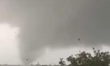 Lốc xoáy lại xuất hiện lúc rạng sáng ở Hải Phòng