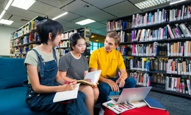 Tri thức vượt biên giới và khuôn mẫu: Giáo dục của tương lai