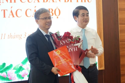 Ban Bí thư chuẩn y Phó Chủ tịch tỉnh Khánh Hòa tham gia Ban Thường vụ Tỉnh ủy