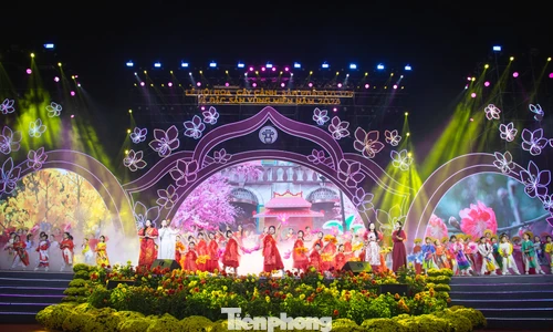 Sôi động lễ hội hoa, cây cảnh và đặc sản vùng miền tại Hà Nội