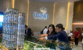 Bất động sản đua nhau bung hàng sau sáp nhập