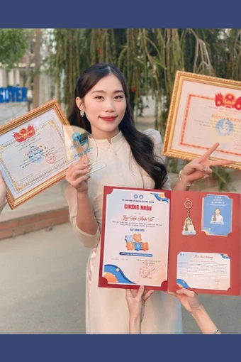 'Sinh viên 5 tốt' mang 'tia nắng nhỏ' lan tỏa yêu thương và tri thức