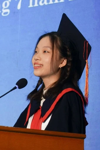 Hương Giang là một trong số sinh viên tiêu biểu, đại sứ thủ lĩnh tại Trường Đại học Ngoại ngữ.