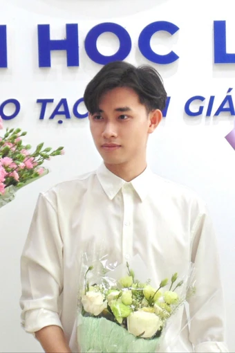 Phạm Thanh Tùng - Sinh viên Luật đạt điểm 10 khóa luận và hành trình lan tỏa giá trị nhân văn 