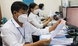 Cải cách tiền lương: Lương thấp nhất của công chức tăng đáng kể?