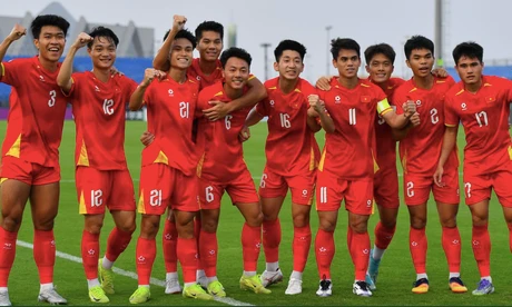HIGHLIGHTS U23 Việt Nam 2-1 U23 Kyrgyzstan: Vé tứ kết trong tầm tay