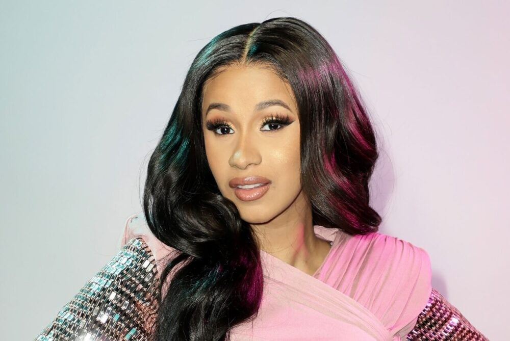 Câu chuyện "rapper thị phi" Cardi B giúp đỡ một bà mẹ đơn thân gây sốt cõi  mạng | Báo điện tử Tiền Phong