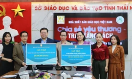 Hơn 1,2 triệu bản SGK đã đến với học sinh vùng lũ