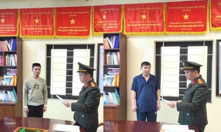 Khởi tố 2 đối tượng làm giả giấy khám sức khỏe của bệnh viện để bán 