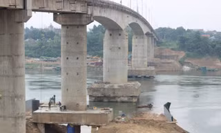 Chi 74 tỷ đồng sửa cầu Sông Lô