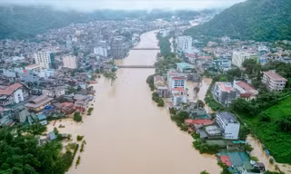 Nhiều khu vực ở Tuyên Quang ngập sâu 3-4 m, hàng nghìn hộ dân phải di dời khẩn cấp