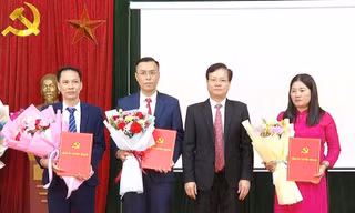 Công bố quyết định của Ban Thường vụ Tỉnh ủy Tuyên Quang về công tác cán bộ