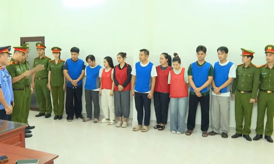 Thủ tướng gửi thư khen Công an Thanh Hóa và TPHCM triệt phá đường dây buôn lậu kim cương