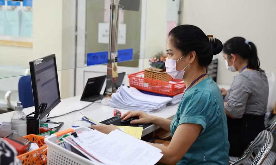 Thời gian làm việc trước khi vào viên chức có được tính nâng lương?