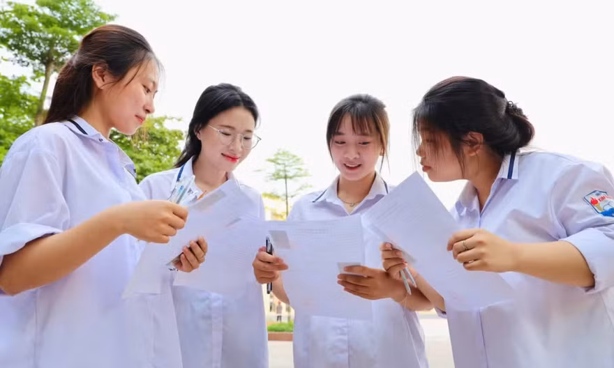 Phiên giải trình loạt vấn đề nóng liên quan đến giáo dục