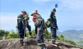 Nguy hiểm rình rập người leo núi khám phá 'nóc nhà' Nha Trang 