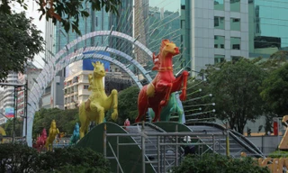 Đường hoa phố đi bộ Nguyễn Huệ dần hoàn thiện - điểm hẹn du xuân mùa Tết 2026