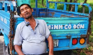 "Hiệp sĩ Minh cô đơn" là ai mà được cả "làng Đại học" giúp đỡ?