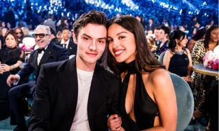 Olivia Rodrigo và Louis Partridge chính thức “đường ai nấy đi” sau 2 năm hẹn hò