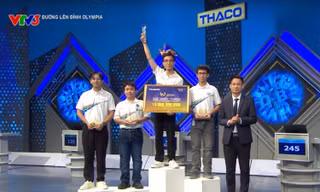 Nam sinh "vùng đất sen hồng" giành vòng nguyệt quế Tháng một cách thuyết phục