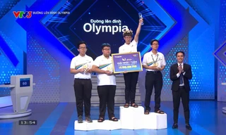 Nam sinh Quảng Trị bỏ xa đối thủ để giành vòng nguyệt quế Đường lên đỉnh Olympia
